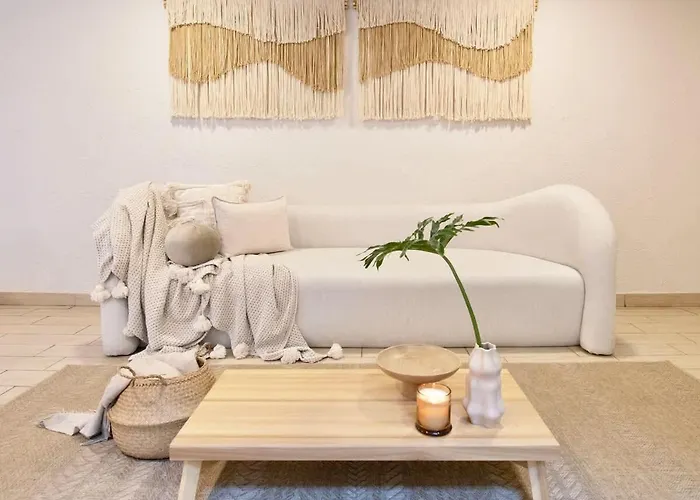 Huge 4br With 2 Big Terraces Apartment *