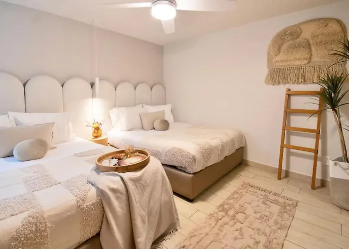 Huge 4br With 2 Big Terraces Apartment *